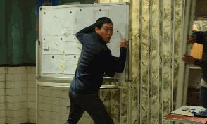 学习港片成韩国新任影史票房冠军，男主连续3年作品都破千万人次