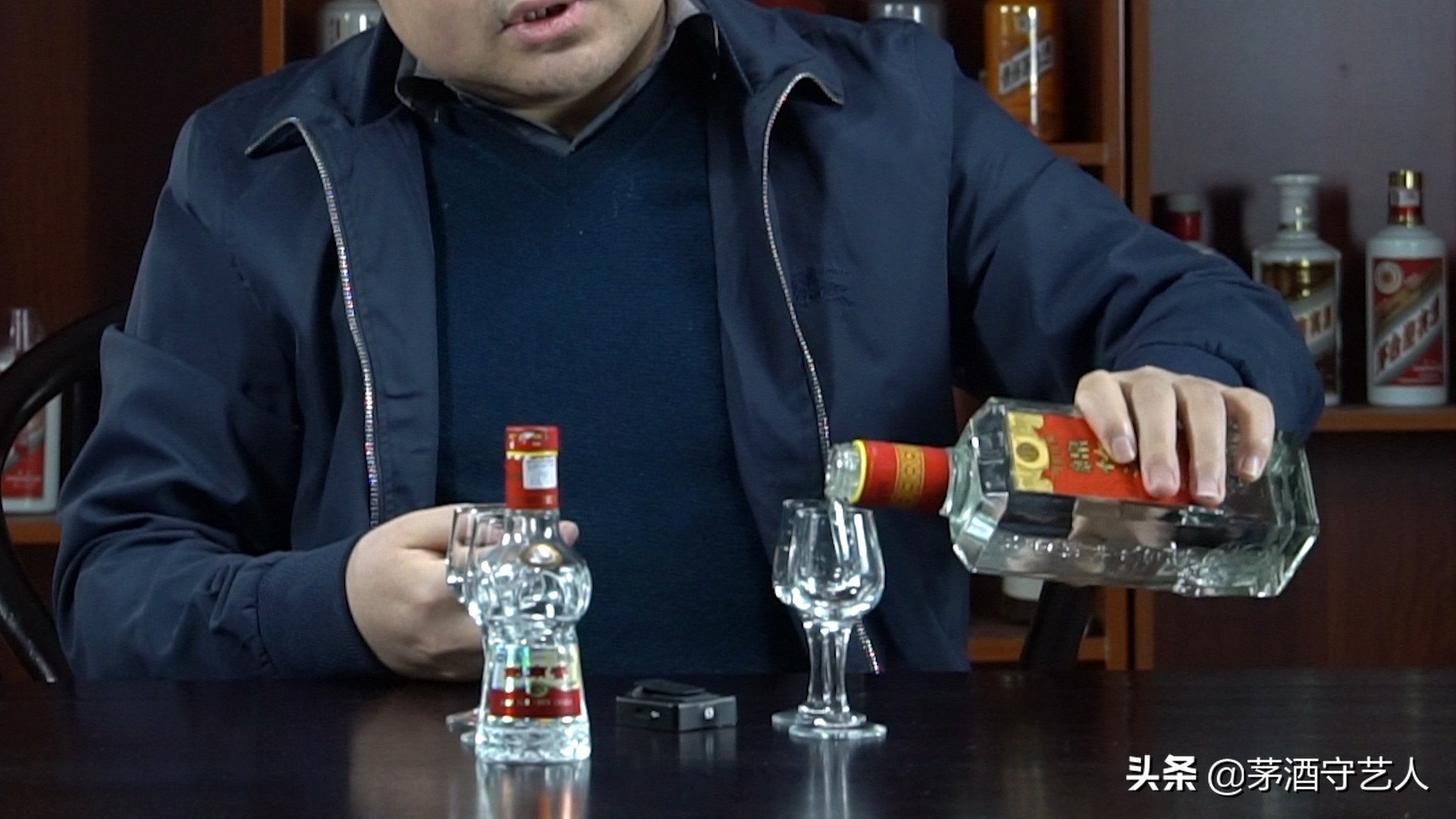 绵竹大曲品酒,茅酒守艺人品酒绵竹大曲