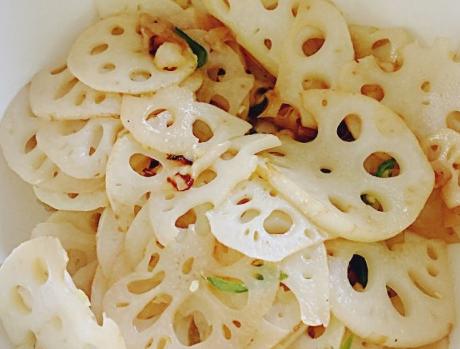 莲藕排骨汤莲藕发黑怎么办,莲藕炖排骨怎么才能让莲藕不发黑