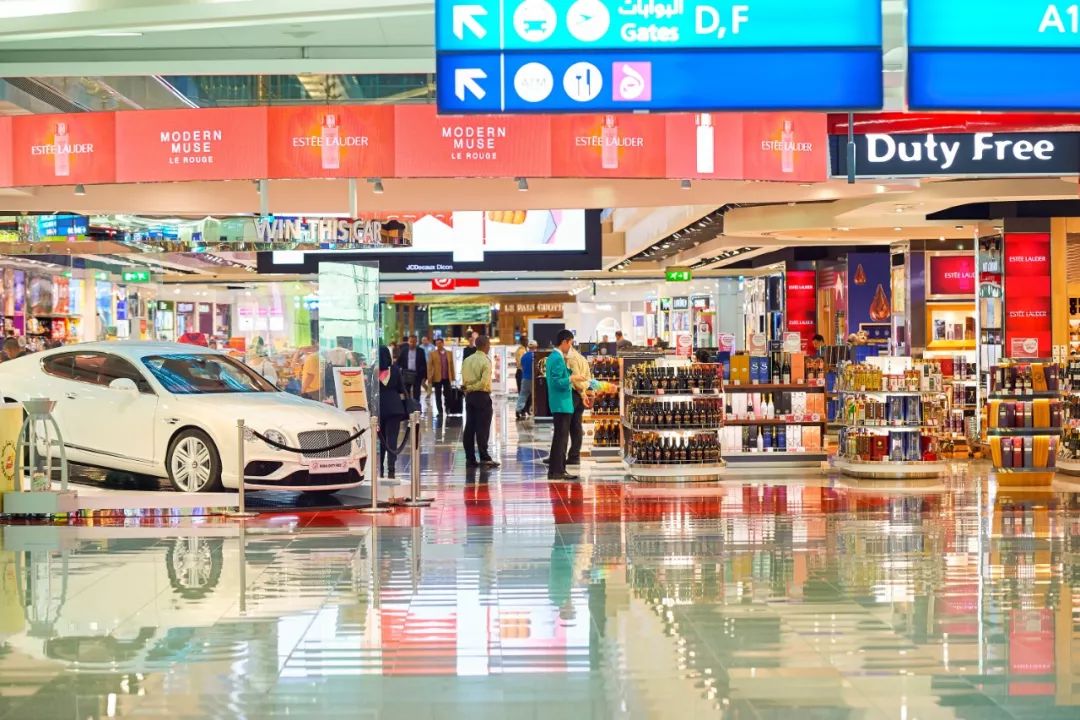 靠捡垃圾成为千亿富豪,靠捡垃圾成为千亿富翁合集