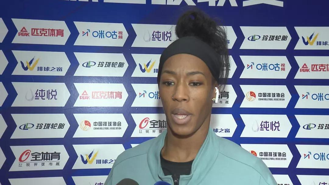 天津冠军领跑,冠军天津投掷