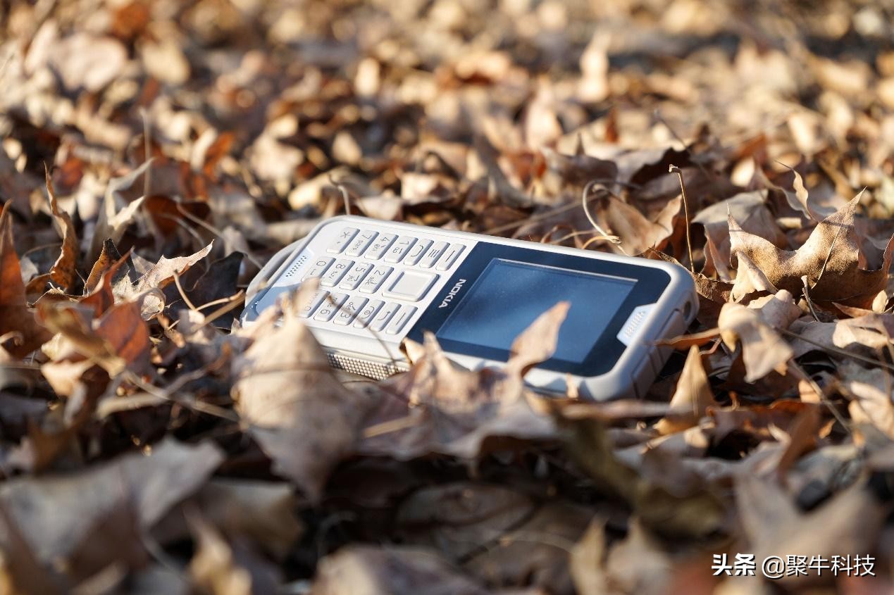 诺基亚800三防手机测评,诺基亚三防手机nokia800测评