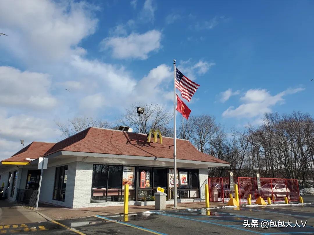 一百美元在美国算多吗,一百美元在美国能买什么股票