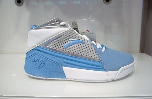 斯科拉安踏全部篮球鞋,斯科拉200块篮球鞋