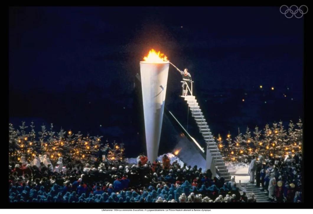 哪一年中国冬奥会会徽亮相,历届冬奥会冬残奥会会徽