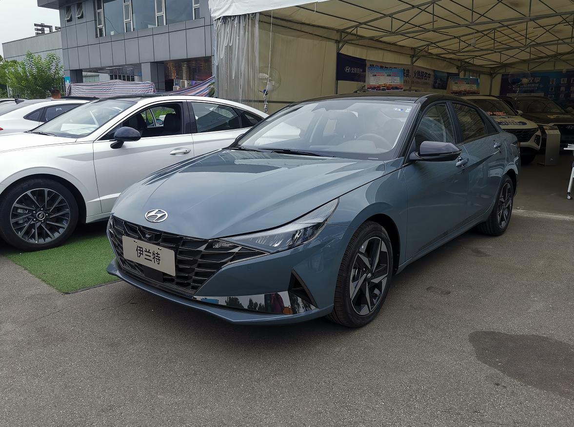 新款伊兰特全景影像,最新款第七代伊兰特仪表盘