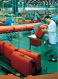 旅行箱发展历史,轻便的旅行箱耐用