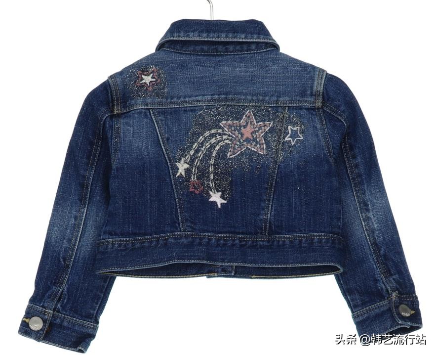 别愁，童装设计师，我为你提供一系列2021秋冬韩版童装牛仔新样衣