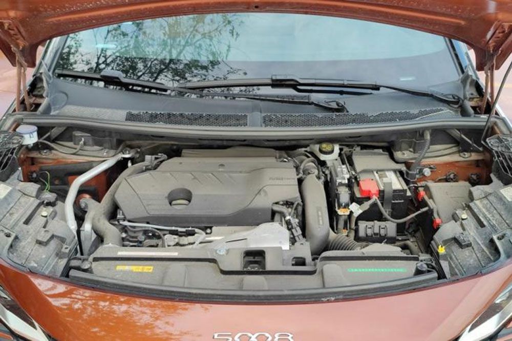 标致5008绕桩评测视频,2023标致5008绕桩测试