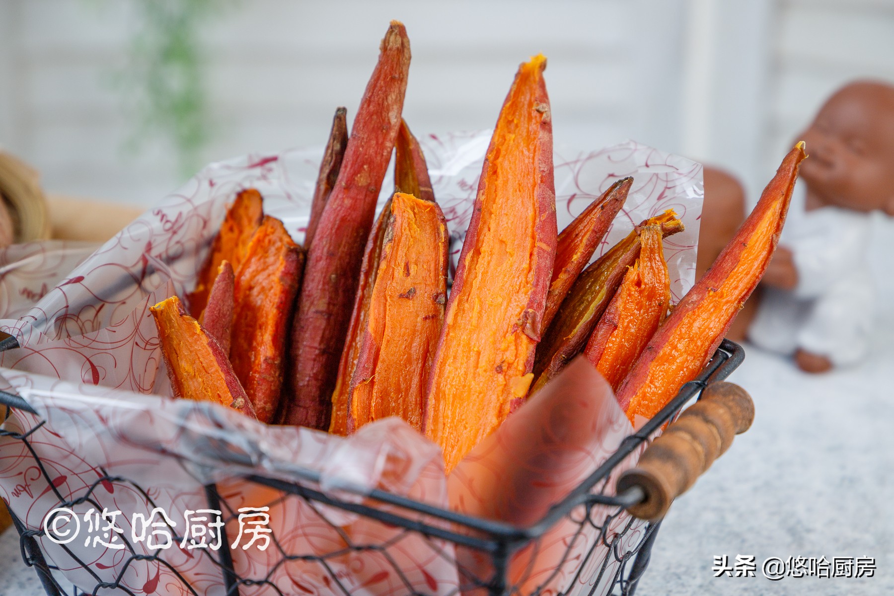 它叫枣却不是枣，柔软有韧性，不用晒几天，几小时就做一大盘