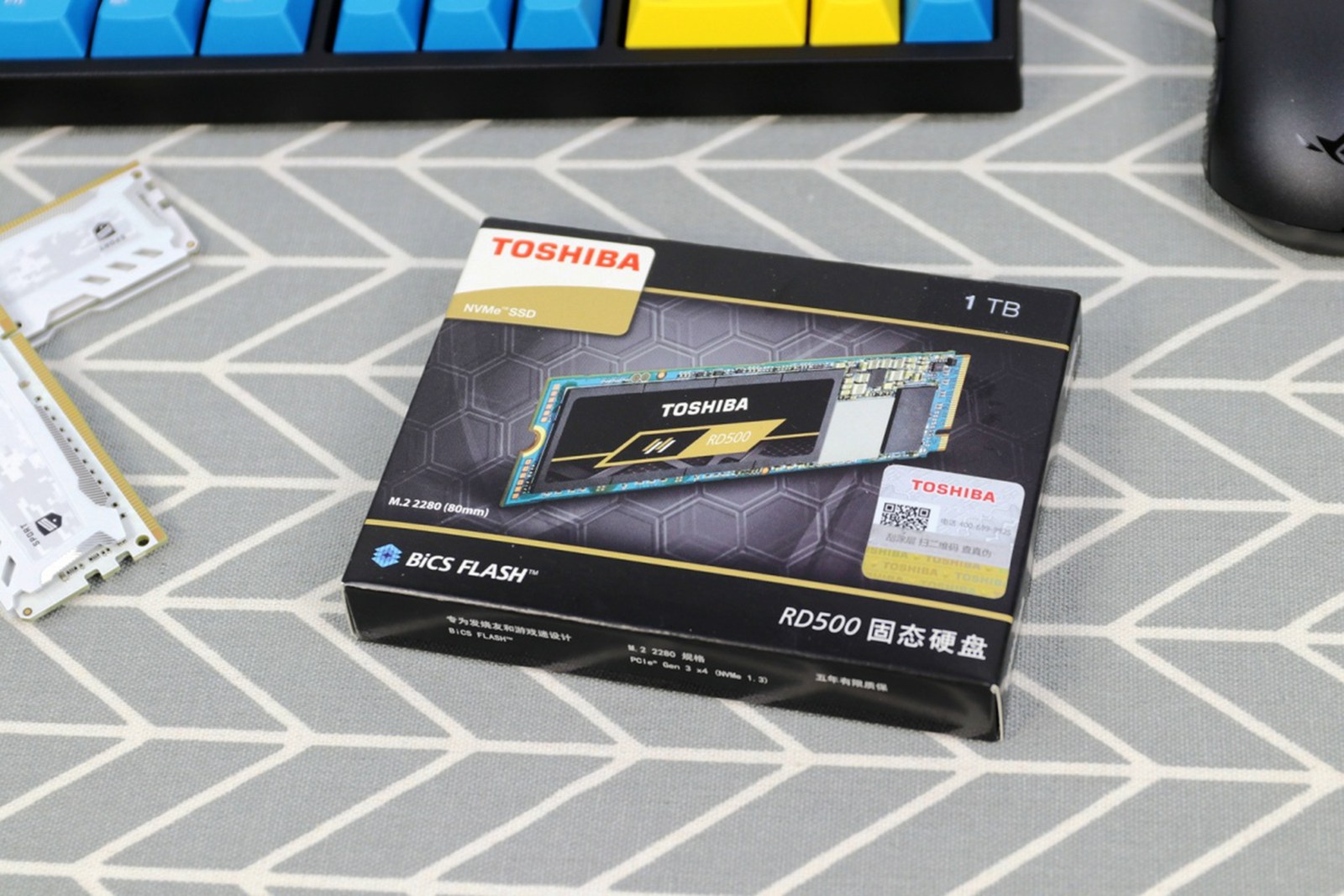 东芝固态硬盘rd500与三星970plus,三星pm991256固态评测