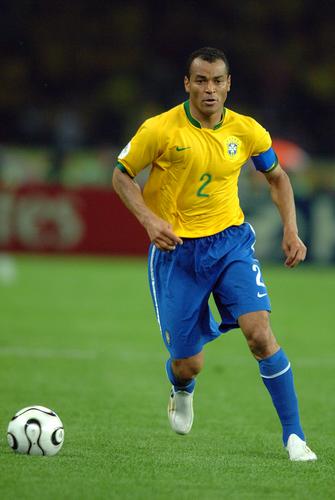 足球最强球衣号码,足球球衣号码的意思