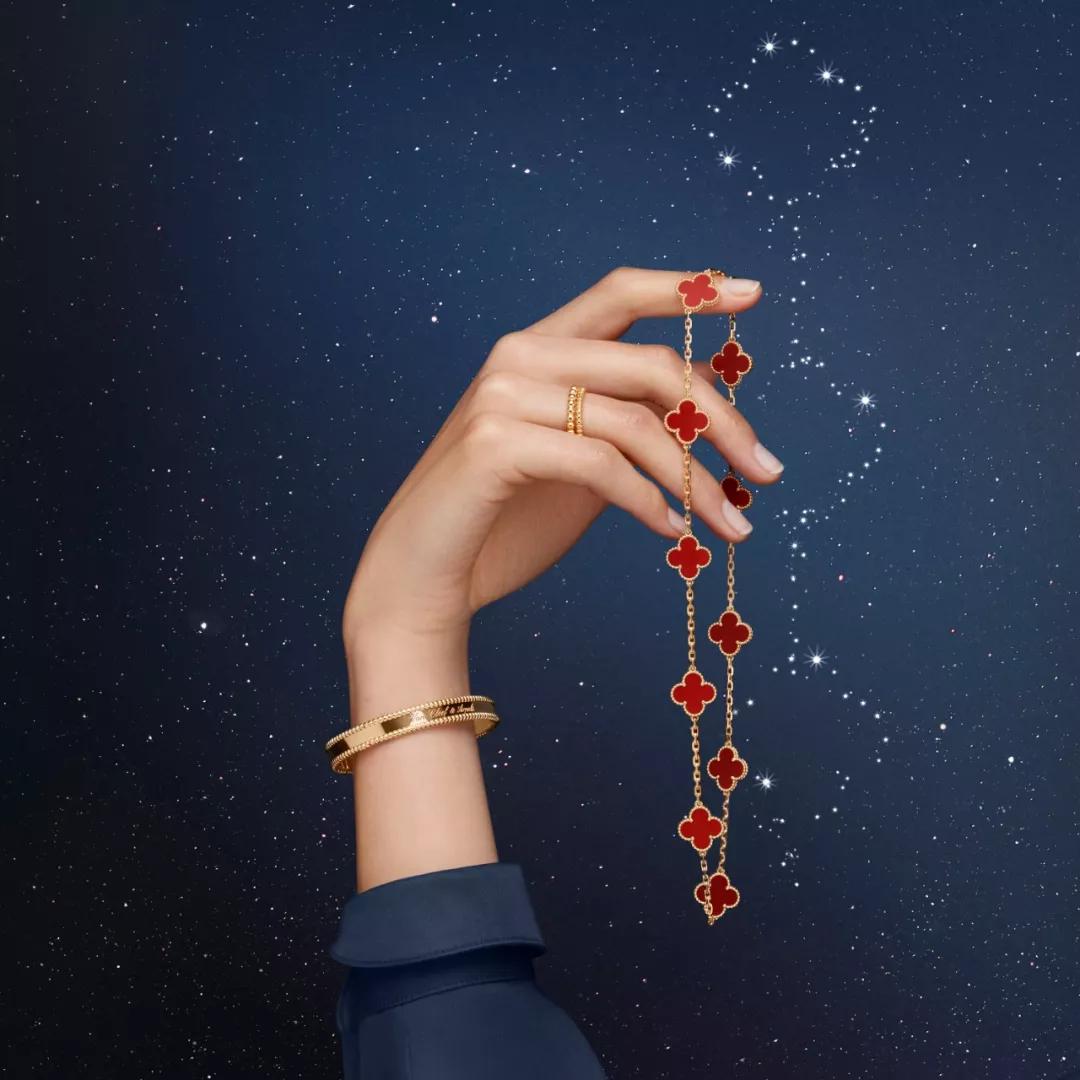 适合年轻人戴的黄金项链转运,戴上转运珠希望好运降临