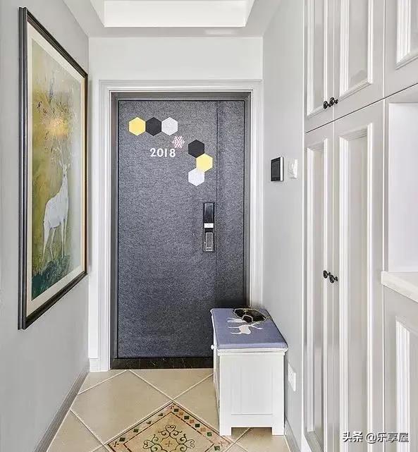 花2000多块钱租了一栋别墅,花了2500元租了个小别墅