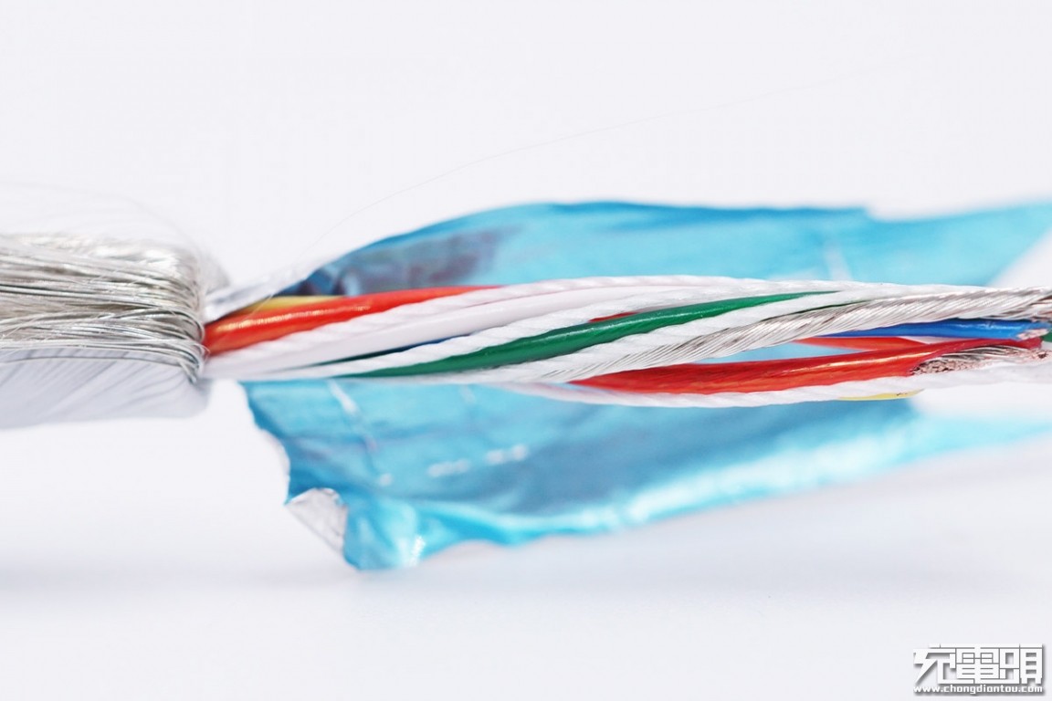 小米移动电源330000mh快充版拆解,小米c口数据线拆解