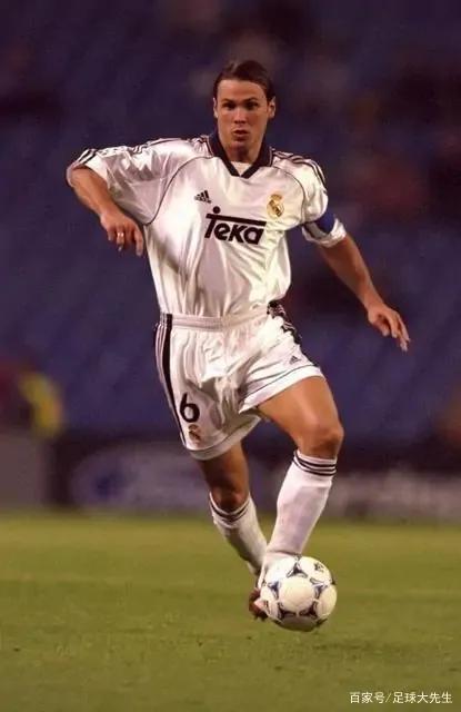 30年来最帅的足坛11人,足球30年最强阵容