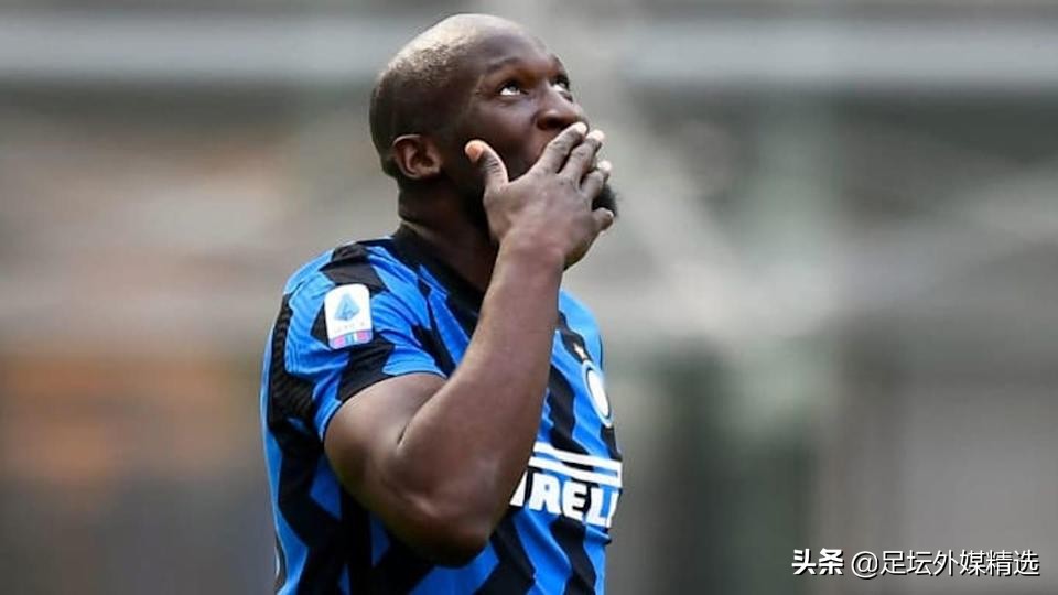 转会市场最新消息：C罗、梅西、莱万多夫斯基