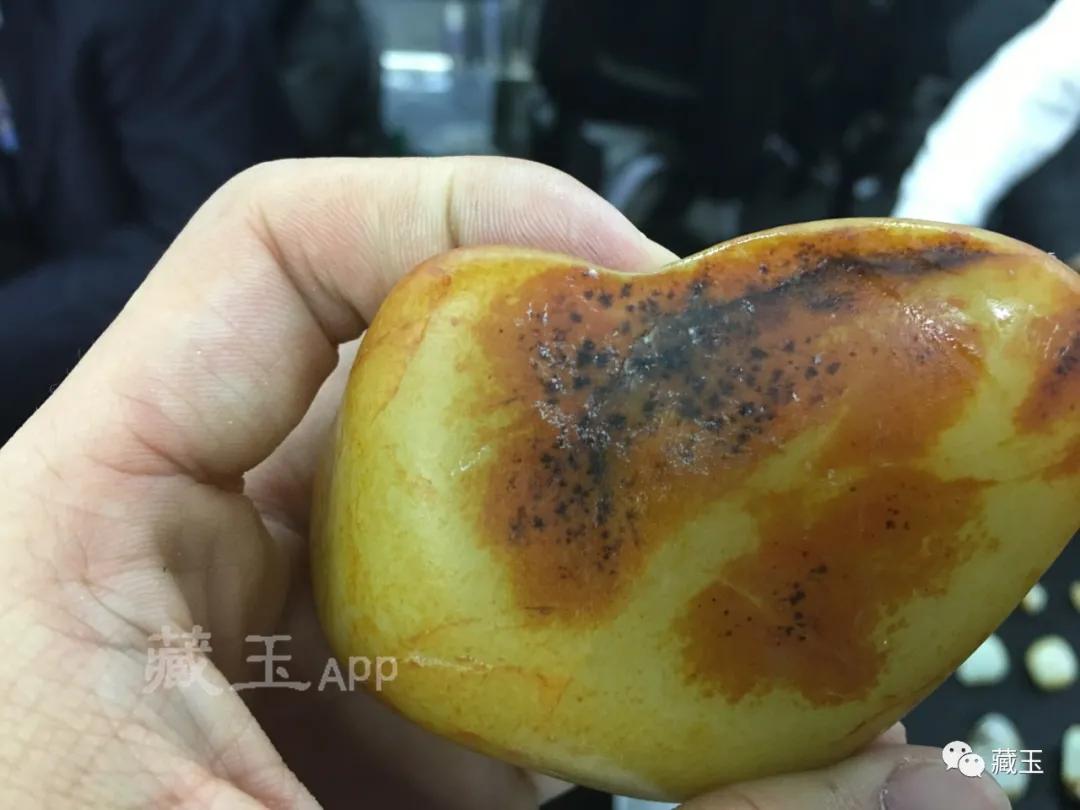 一组假皮特写!七大特征让你一眼看懂真假籽料