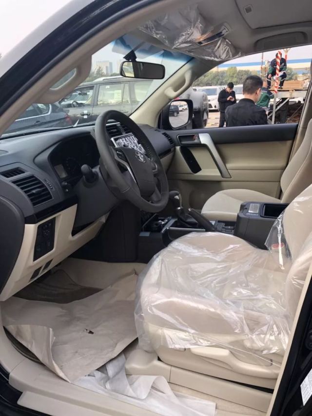 19款柴油版丰田霸道2800多少钱,丰田霸道3.0柴油版顶配