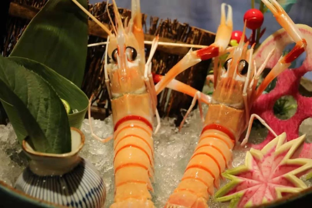 渔川禾日料周年庆｜折扣、礼品、免单，你想要的福利这里全都有