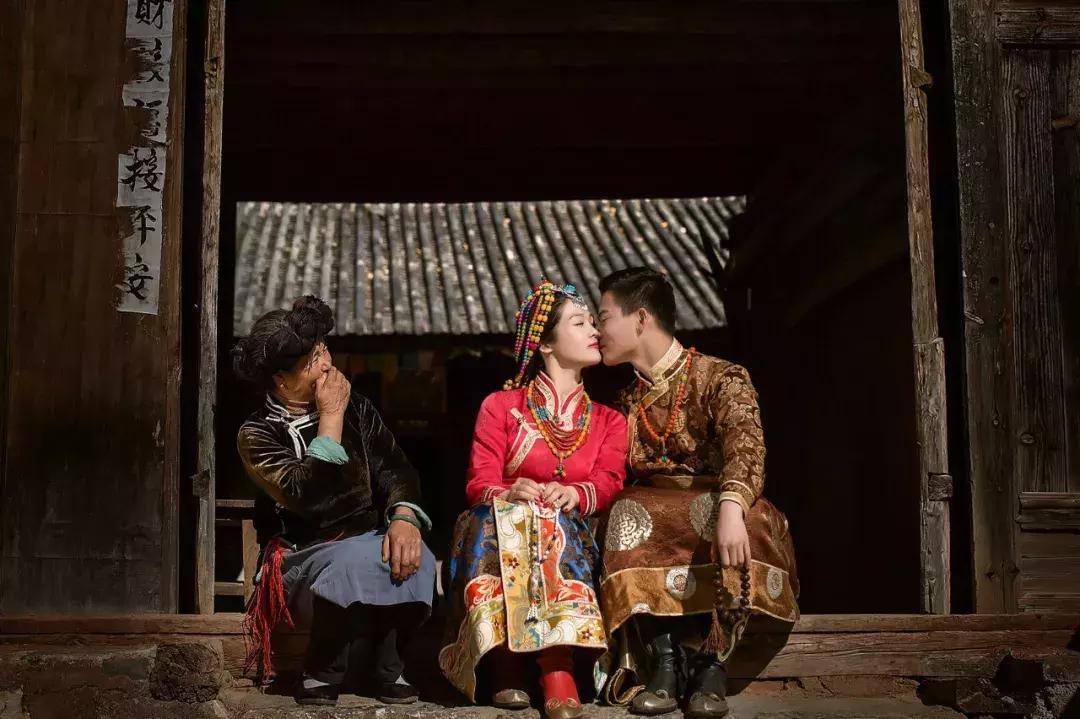 丽江欢迎你视频,丽江欢迎你纳西语