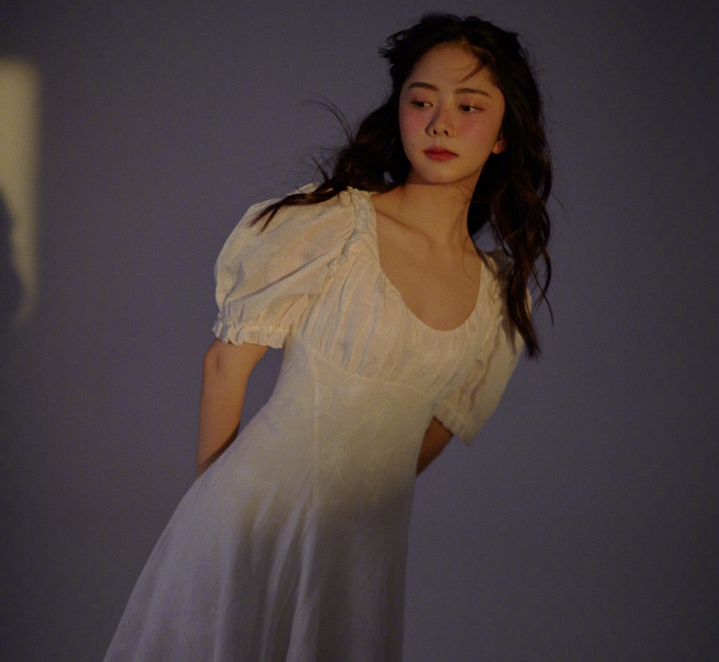 谭松韵出道十五年归来仍演高中生,谭松韵成名在望完整版