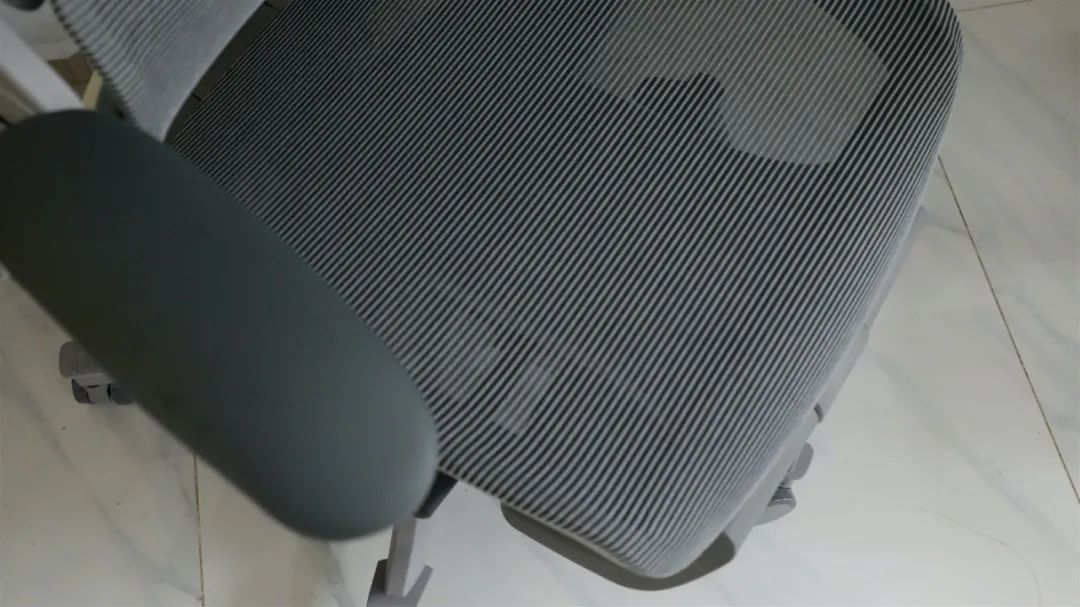 网易严选e1人体工学椅评测,网易严选的人体工学椅怎么调腰靠