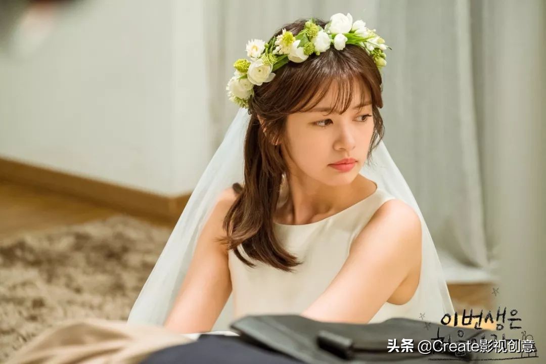 父女互换身体，这片儿骚气快要溢出屏幕