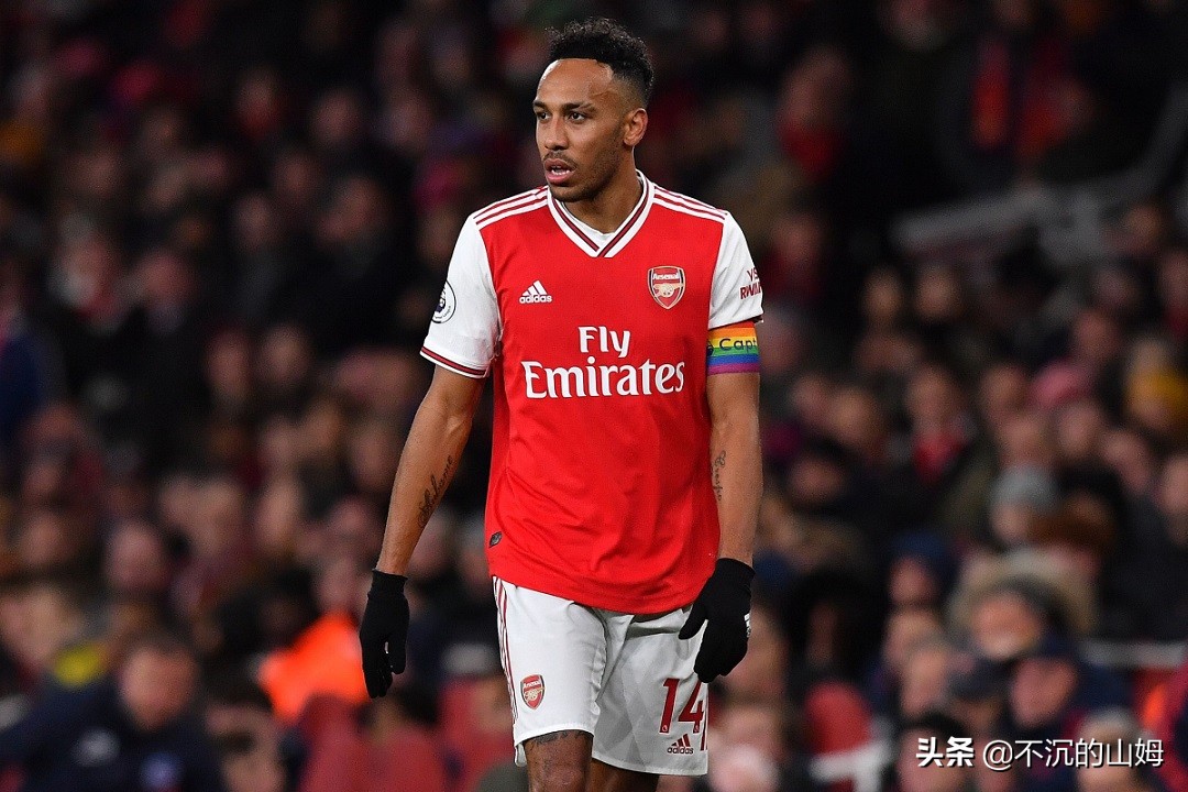 世界足球主教练排名前十,世界顶级足球员名单