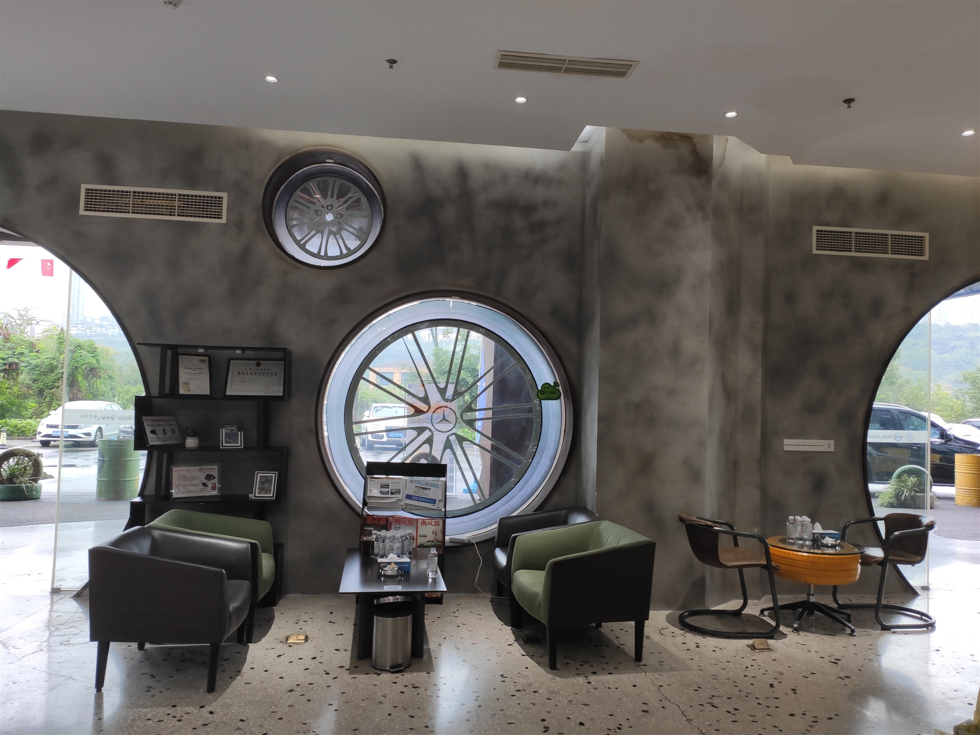 李伟：修车中奔宝，做人中豪杰，门店产值3年实现3个亿