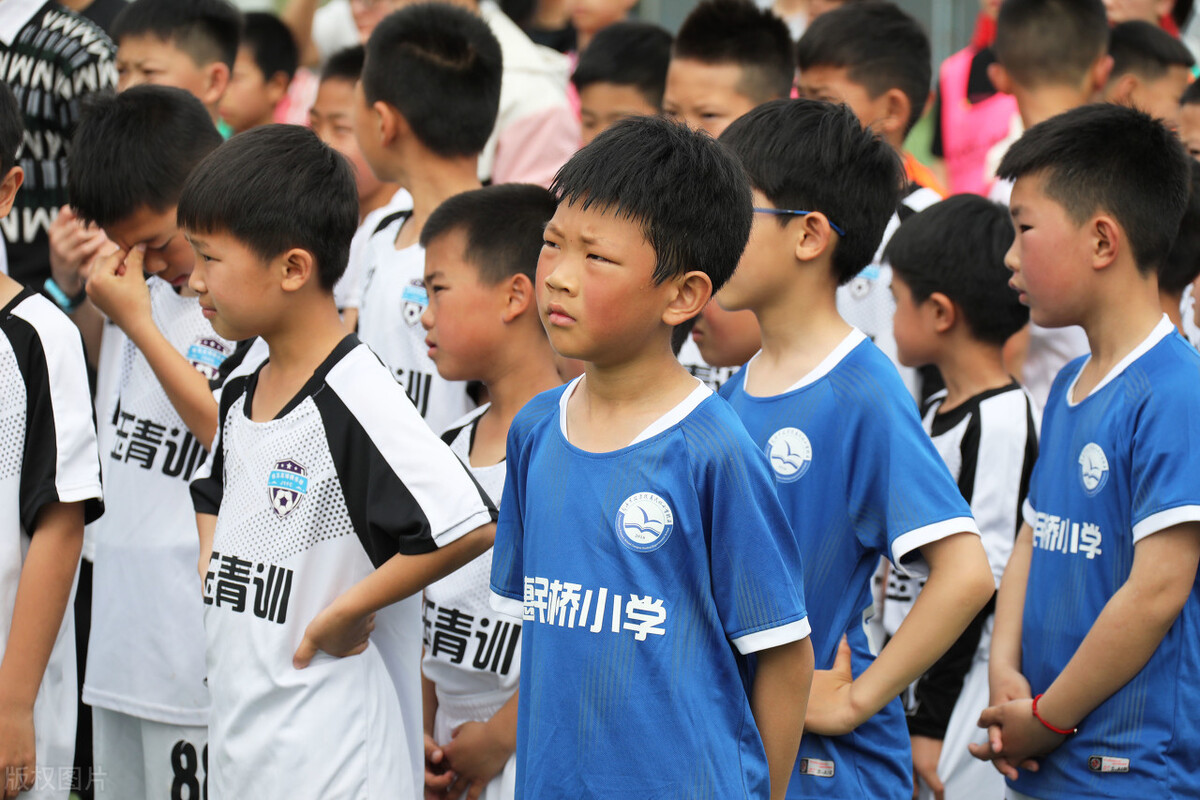 范志毅指导中国足球小将,范志毅讲中国足球