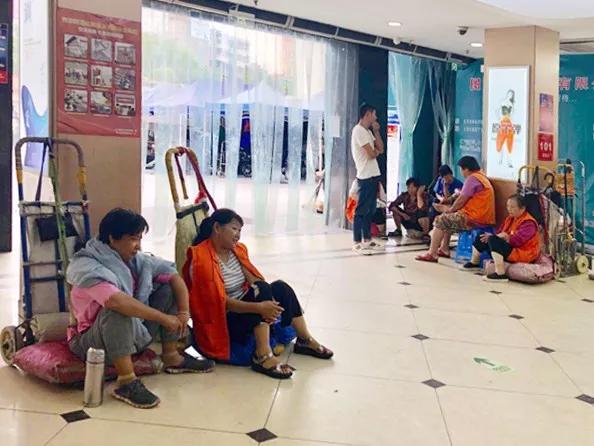 杭州四季青批发女装直播,杭州四季青女装三线批发直播