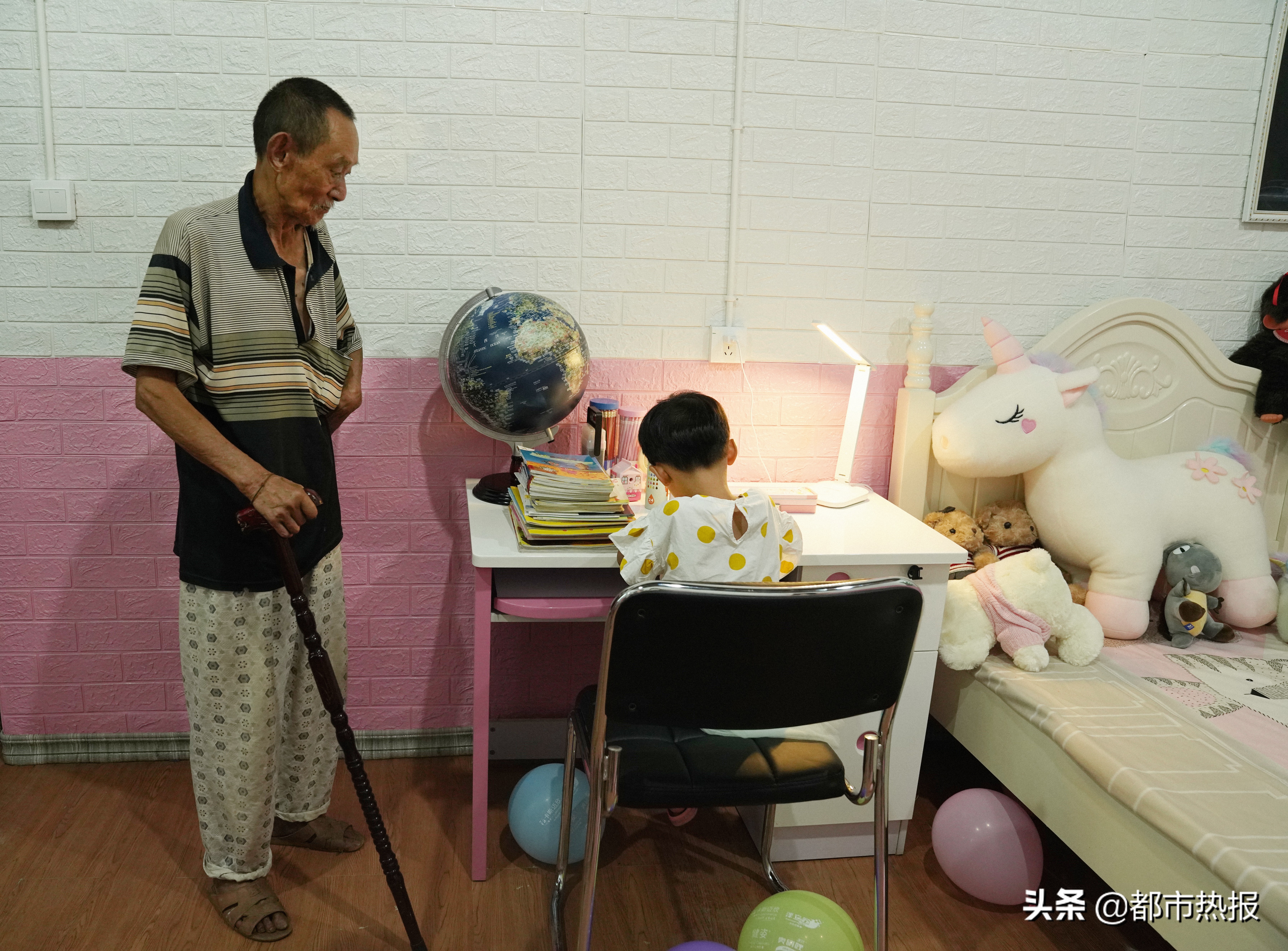 改造爱心小屋旁边的屋子,爱心小屋改造