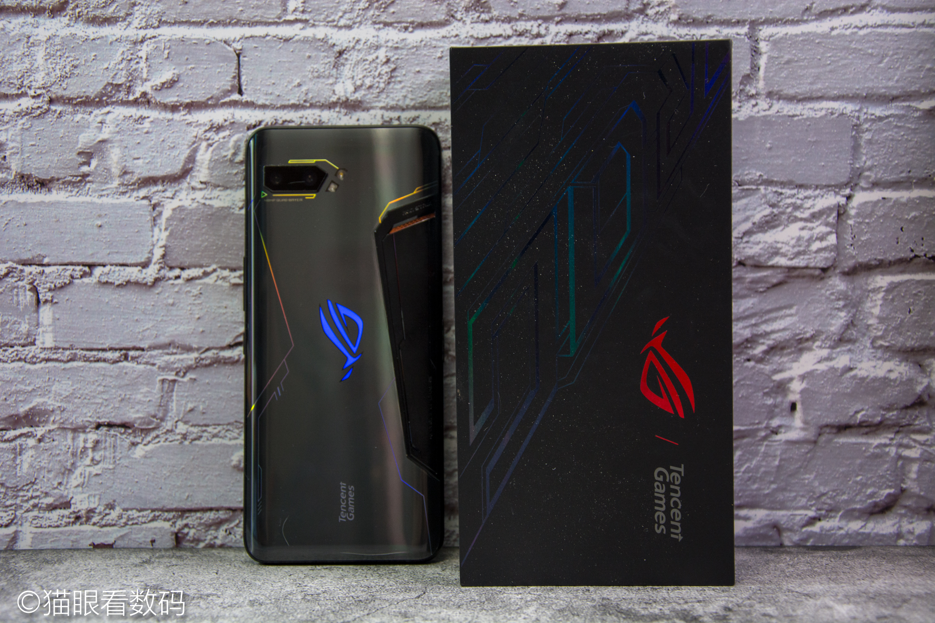 华硕rog2顶配开箱,华硕rog2至尊版测评