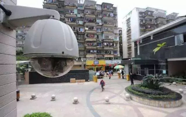 道路违章摄像头拍的是什么,道路上扣分拍照的摄像头是怎样的