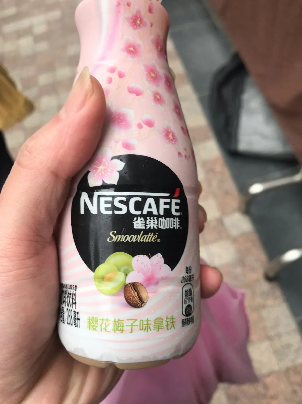 樱花味真的好闻吗,骗人的草莓包装