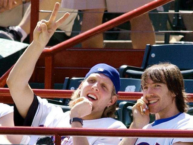 足球篮球同时夺欧冠,足球篮球两开花