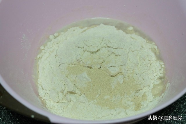 无糖无黄油面包怎么做才好吃,低糖低油面包做法