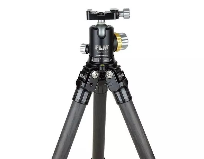 花3000元买一个手机需要多少钱,花3000块买一个手机算贵吗