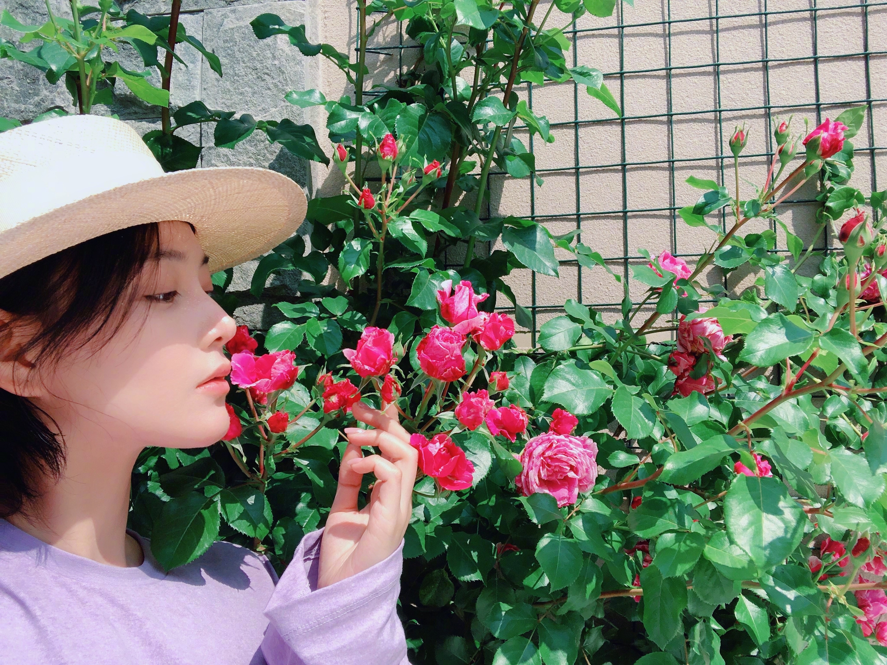 张馨予喝果汁,张馨予误喝剩水