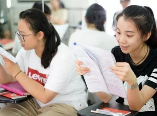 文科生和理科生的薪水差距有多大,毕业后才发现文科生和理科生差距