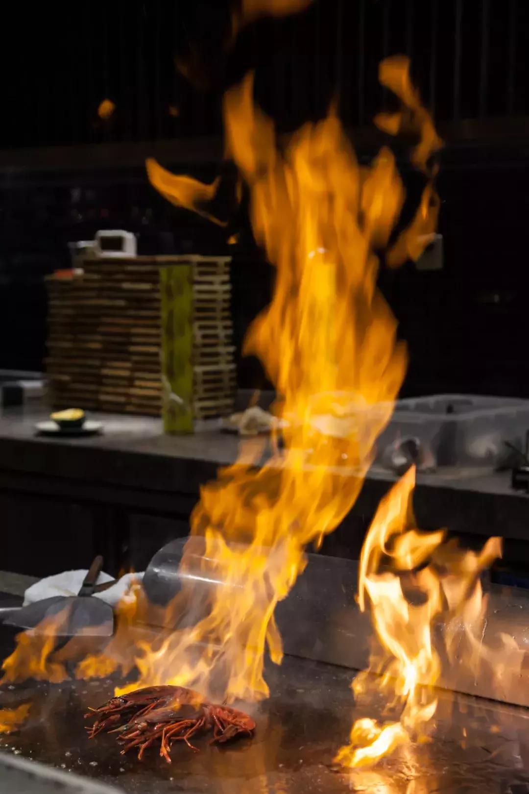 帝王蟹自助在哪里吃比较好,帝王蟹随便吃后续