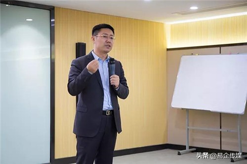 2022年终总结及优秀员工表彰大会,2022年度总结暨优秀员工颁奖典礼