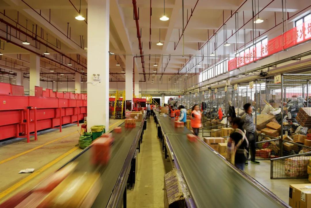 浜笢鐗╂祦618鐖嗕粨,浜笢618鐖嗕粨涓欢