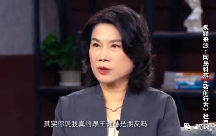 醒醒吧，贵妇圈根本不看包