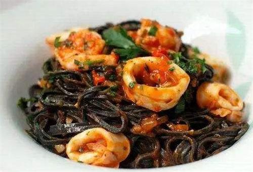 墨鱼的墨汁是凉的吗,墨鱼的墨汁代表什么