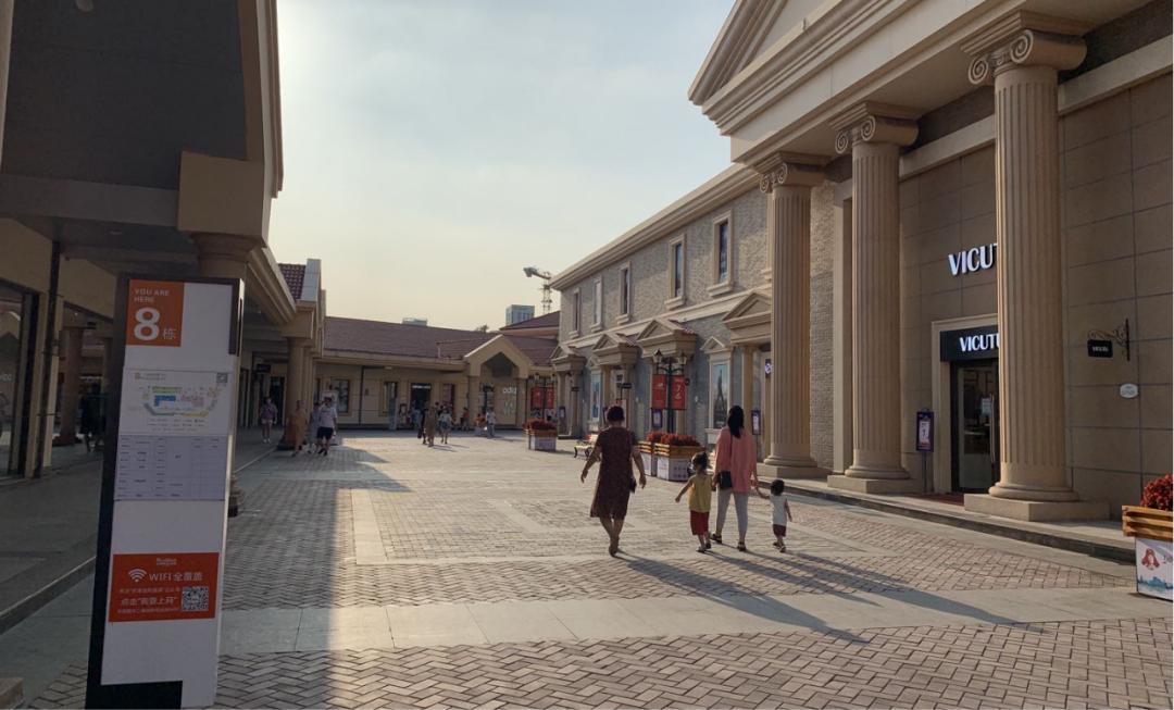 友阿奥莱和百联奥莱,友阿股份复权价