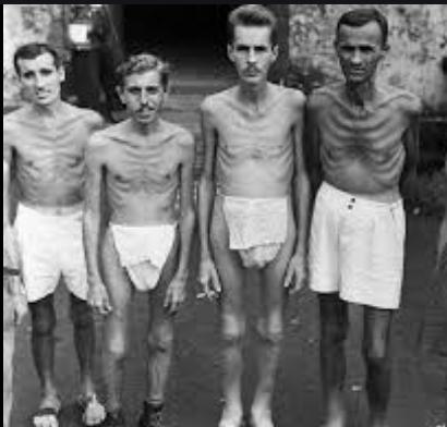 在朝鲜战争结束的第二年,有一艘载满了身穿国军军装士兵的轮船