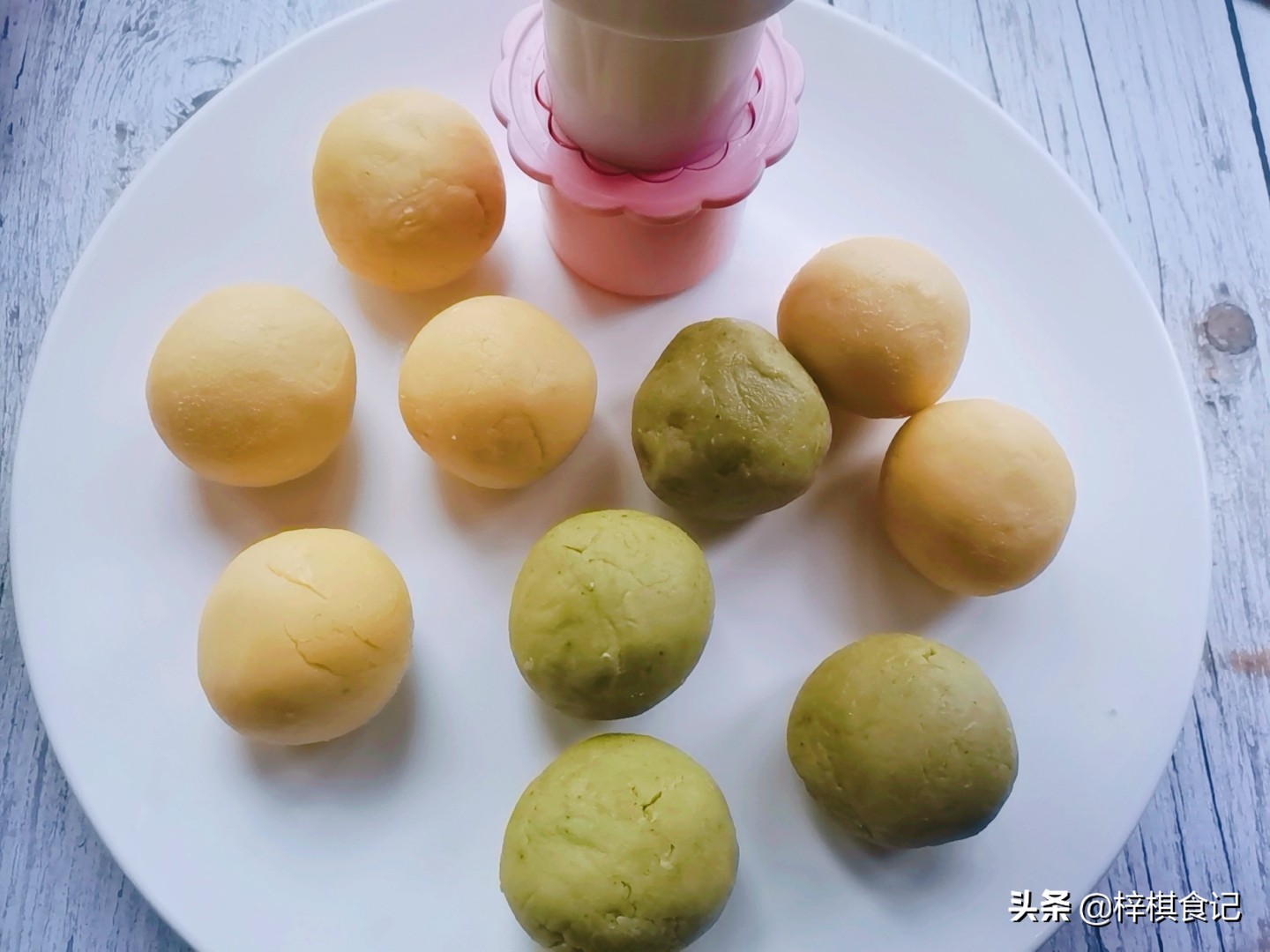 绿豆糕最简单的家常做法，细腻香甜，零失败，再也不用出去买了