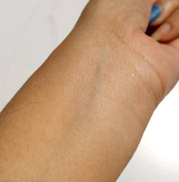 不用妆前乳的底妆画法,不挑粉底的干净底妆画法